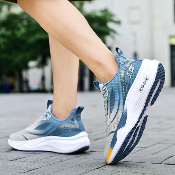 Shock-absorbing ultra light breathable shoes for summer and autumn