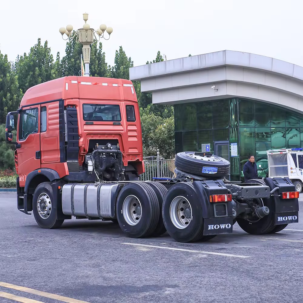 Sinotruk Howo 400-Horsepower Tractor Truck, Semi-Trailer Tractor Head, Heavy Truck Head, 6X4 Tractor Trailer Head