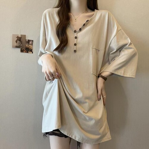 Korean-style oversized simple solid color V-neck t-shirt for women, large size, 300 pounds summer casual versatile long-sleeved top
