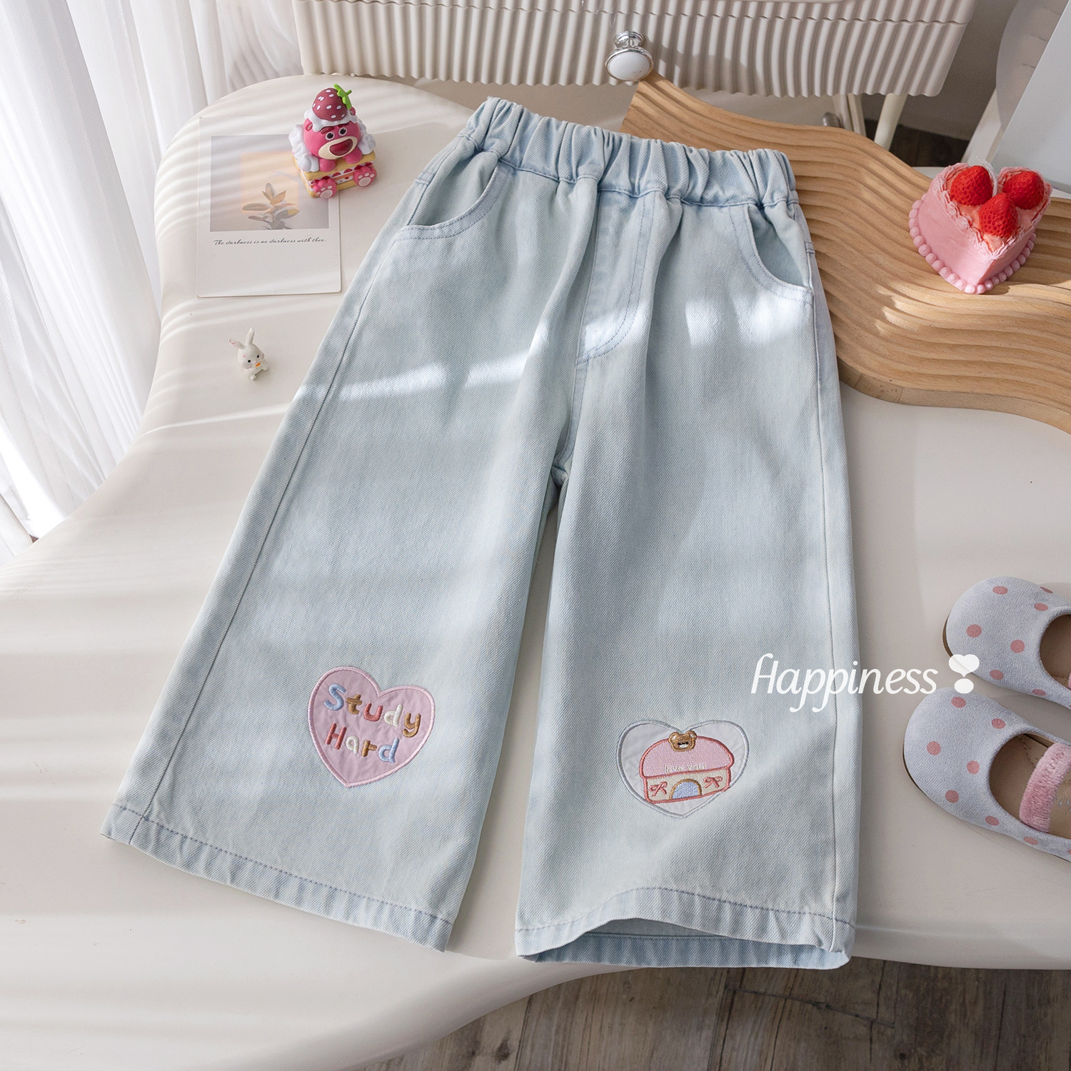 女童牛仔裤2025年秋季新款可爱卡通刺绣休闲裤宝宝秋装洋气阔腿裤