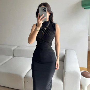black elegant dress sleevless
