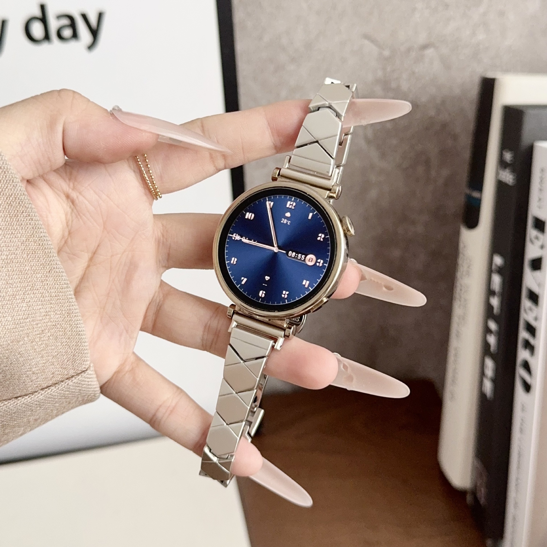 Suitable for Huawei Gt6 Watch Strap Gt5/Gt4/3 New Style Small Waist Irregular Watch5Pro Metal