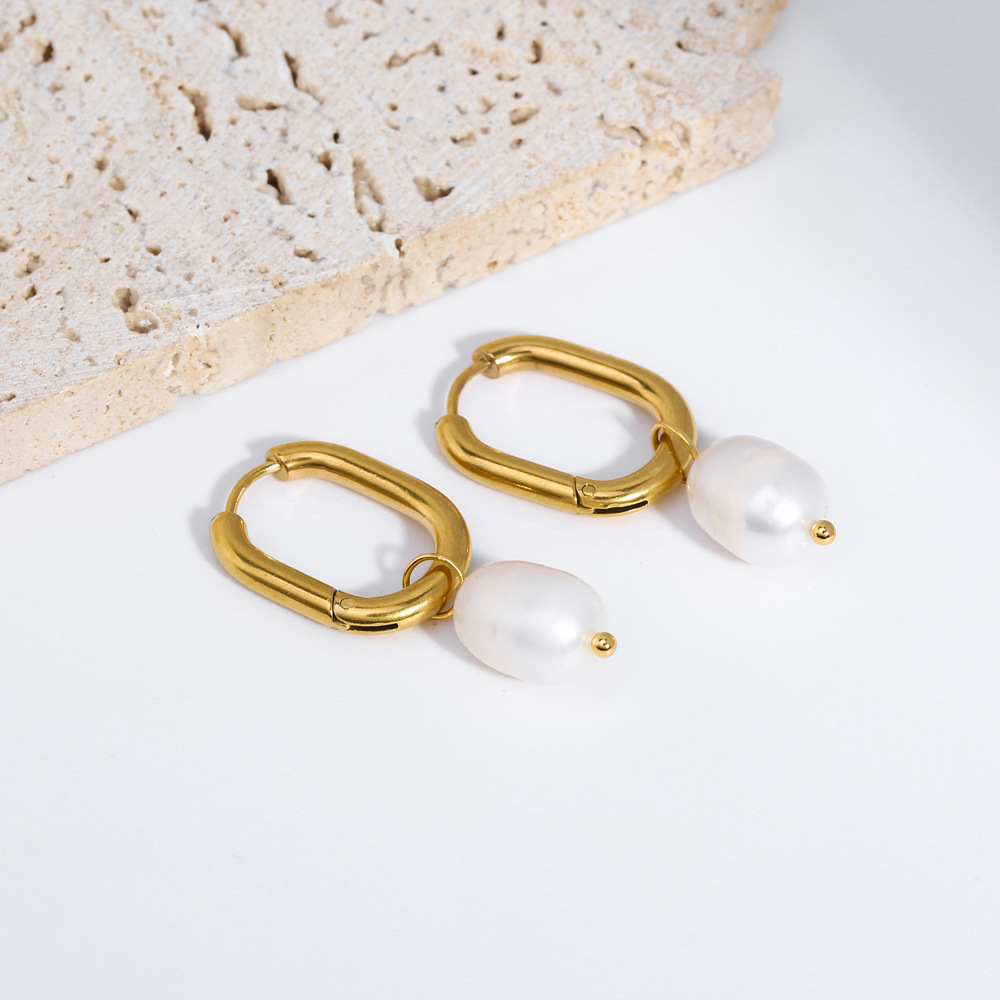 U Shape Pattern Women'S Gender PVD Coated Real Gold Plated 18K Gold U Shape 201 Stainless Steel Freshwater Pearl Elegant Waterproof Non Tarnish Drop Earrings