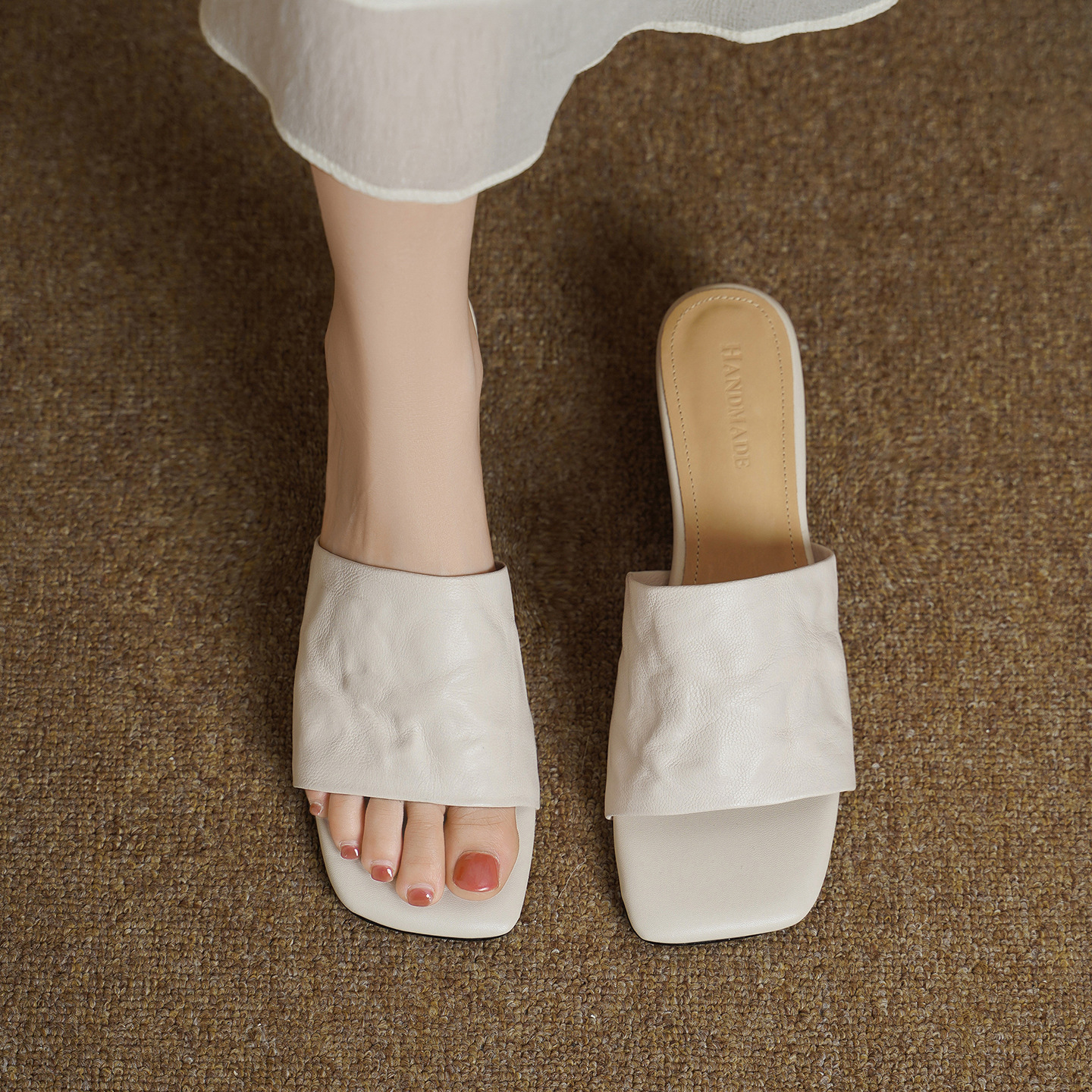 Sandal nữ da cừu lộ ngón chân quai chữ V phong cách Hàn Quốc — đen