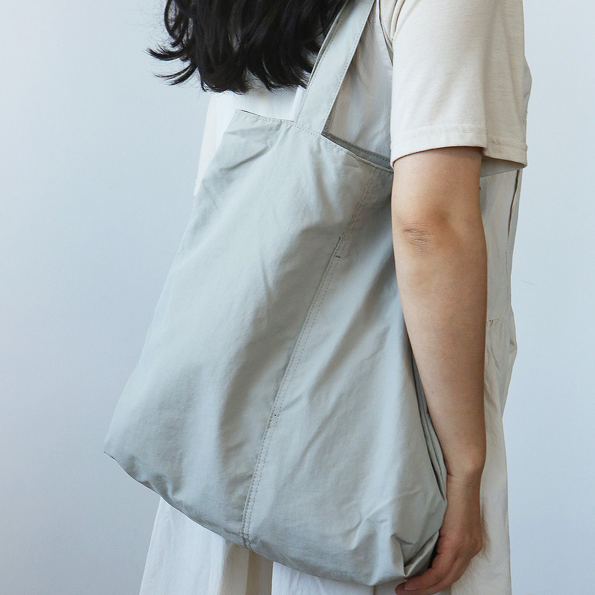 新款日系尼龙手提单肩包大容量双面可用上学通勤收纳袋休闲托特包