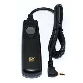 相机电池;相机充电器;读卡器