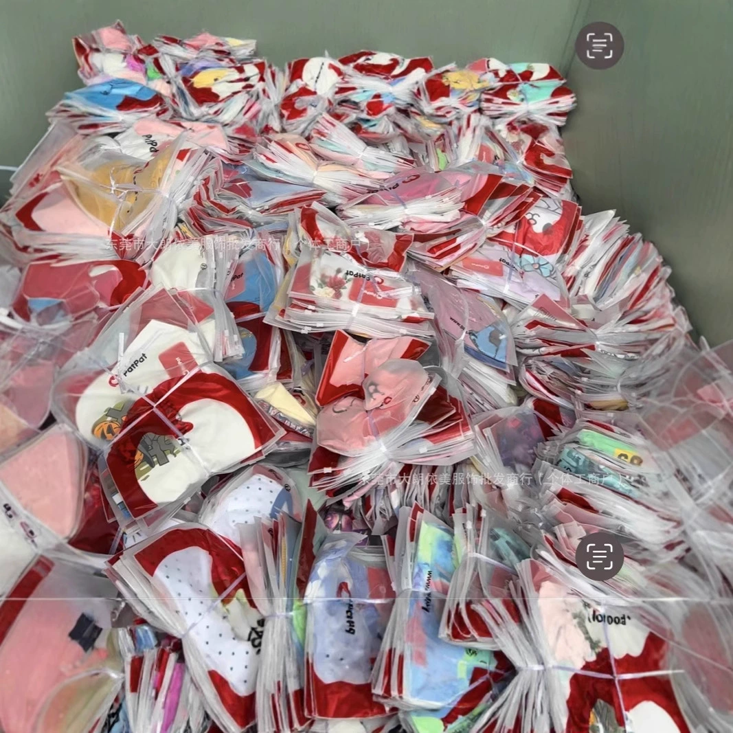 Детские комплекты Patpat, экспортный бренд детской одежды, ассортимент цветочных принтов, микс-энд-матч стиль, оптовая продажа одежды со склада.