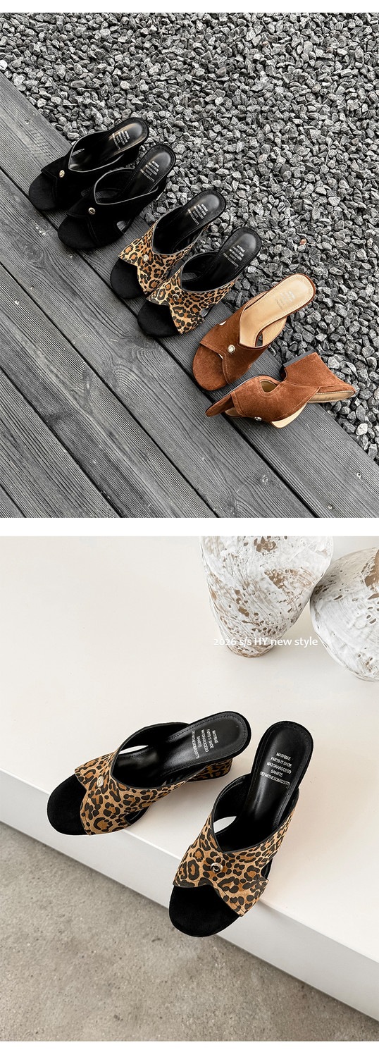Sandal nữ da cừu hở mũi quai chéo gót xuồng 5 cm — màu nâu, Trang chủ, màu đen chi tiết 37