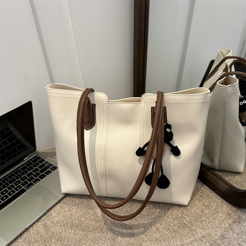Estilo coreano versátil bolso texturizado de las mujeres 2023 otoño e invierno nuevo hombro axila bolsa popular bolsa de asas este año