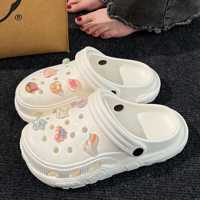 Children's Croc Shoes Girls Summer 2025 New Outerwear Non-Slip Beach Baotou Cartoon Soft Sole Parent-Child Slippers for Women Children's Croc Shoes Girls Summer 2025 New Outerwear Non-Slip Beach Baotou Cartoon Soft Sole Parent-Child Slippers for Women