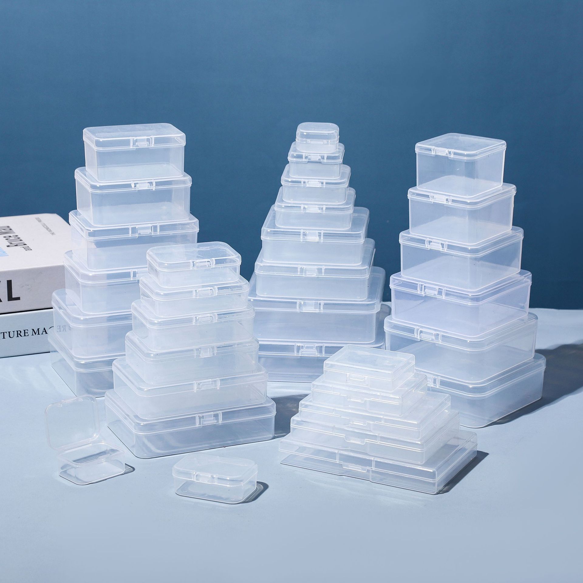 正方形の透明なプラスチックの小さい方の箱の耳栓の箱の装飾品の収納箱の部品の箱のアクセサリーの数珠の箱の漁具の箱