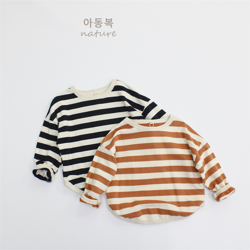 Otoño Suéter para niños Camiseta suelta de manga larga de estilo coreano Cuello redondo a rayas Top de ropa suelta para hombres y mujeres se puede usar afuera