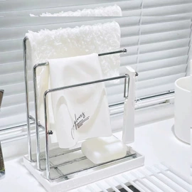 纸巾盒;衣钩/挂钩;马桶清洁垫