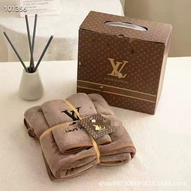 Korean Style Bath Towel Set Similar to Those Worn by Internet Celebrities, Small Fragrant Style, Home Bath Towel, Couple Set, Two-Piece Coral Fleece