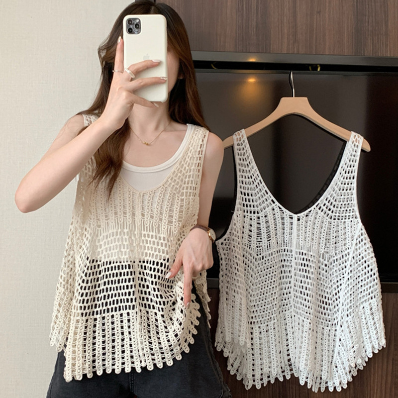 Knitted vest