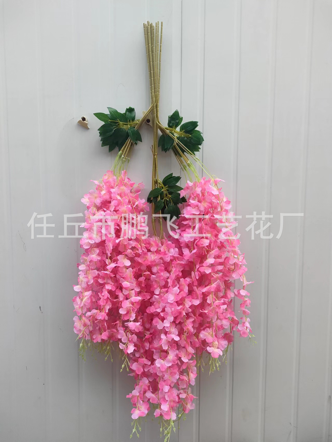 三叶深粉色