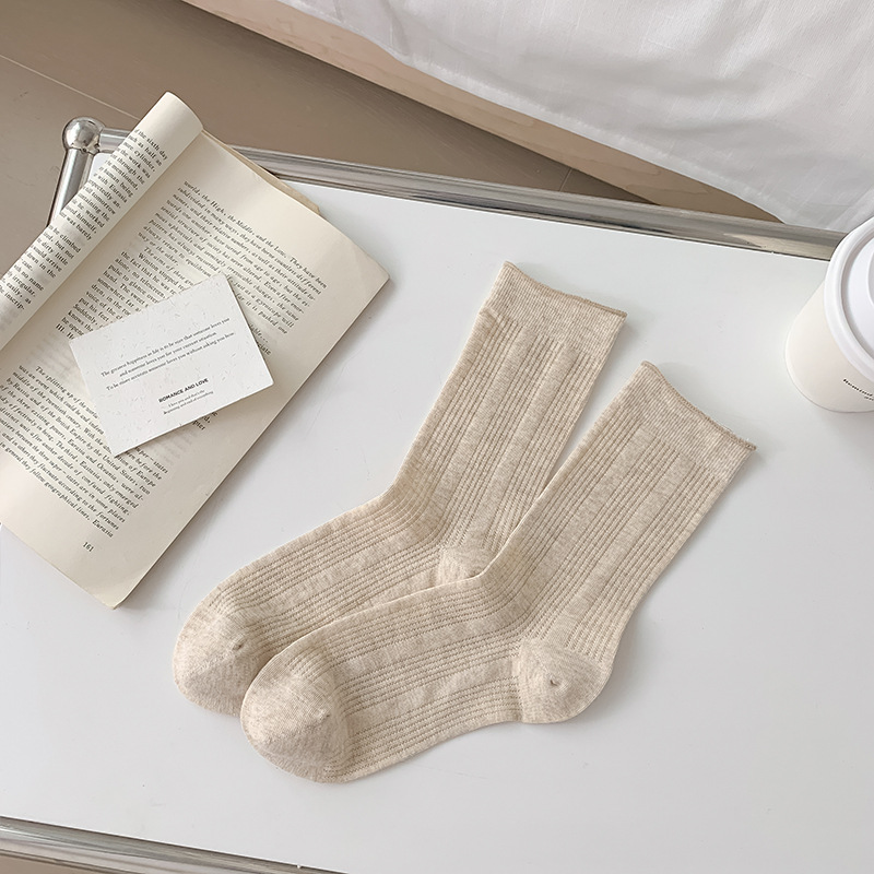 Calcetines Calcetines de verano para mujer Calcetines de algodón de color sólido Calcetines de confinamiento enrollados finos de primavera y verano Calcetines de pila para mujer Calcetines Zhuji