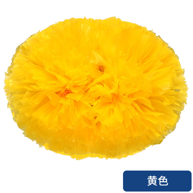 応援団応援団の手で花を振って踊ります。|undefined