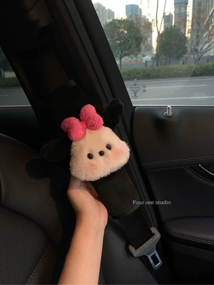 Seat belt shoulder pad pad car cute car accessories - rose-bow-pacha-dog-head-black-velvet-shoulder-pads