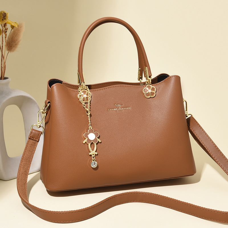 Women's Handbags 2025 New Arrival Banquet Bag Large Capacity Textured Shoulder Bag Crossbody Bag Stylish Gift For Mother - Thumbnail 4