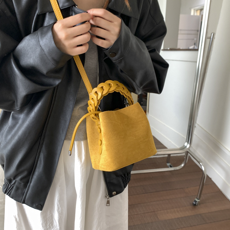 Retro Maillard Brown Small Bag 2025 New Casual and Easiest for Match Women's Crossbody Bag Exquisite Portable Bucket Bag