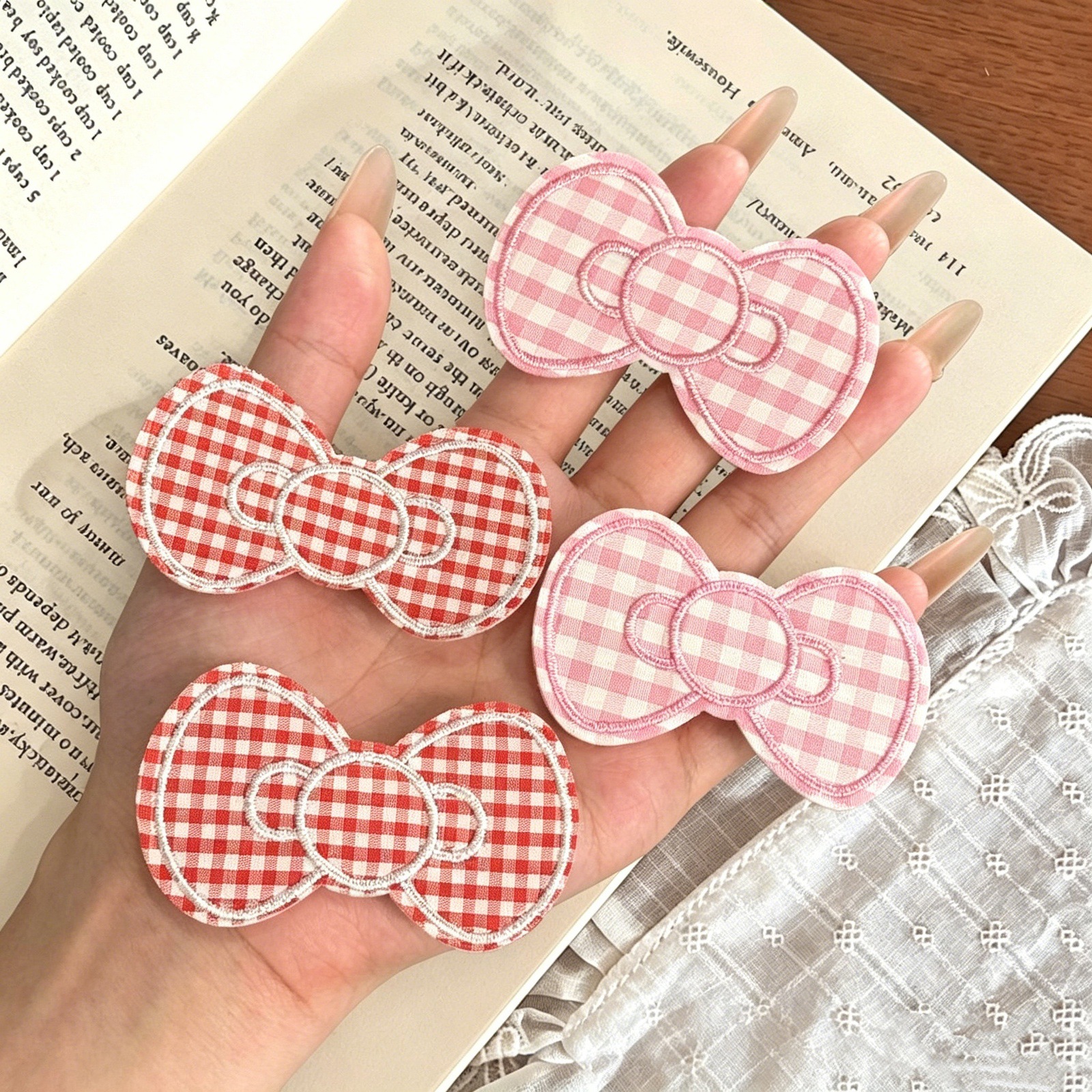 Cute Plaid Bow Magic Tape, Sweet Hair Patch for Tidying up Stray Hair, Seamless Bangs Patch, Forehead and Side Hair Organizer
