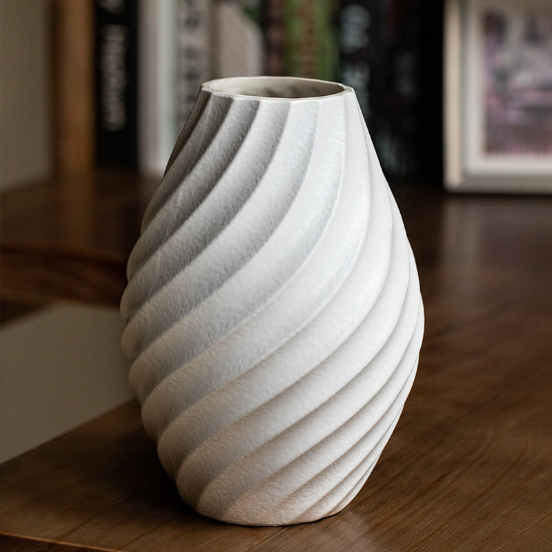 Art Conch Jarrón B & B Escultura en relieve retro Muebles para el hogar de nicho Exportación transfronteriza Decoración de cerámica Decoración