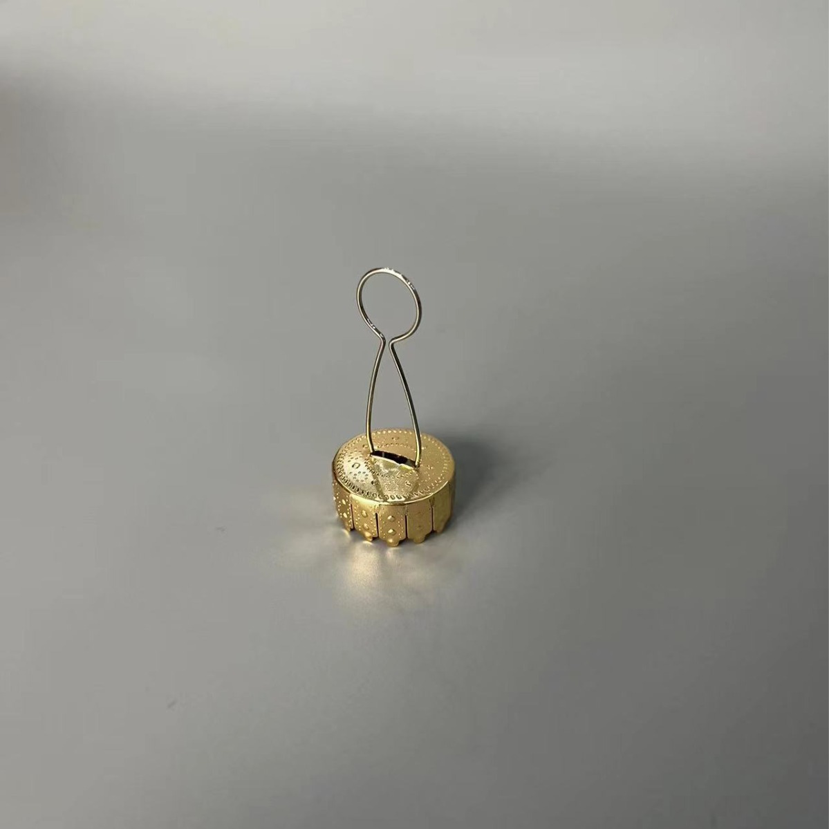 Christmas ball decorative cap electroplated metal ball cap metal wire hat rack cap card LED ball cover Christmas hardware accessories