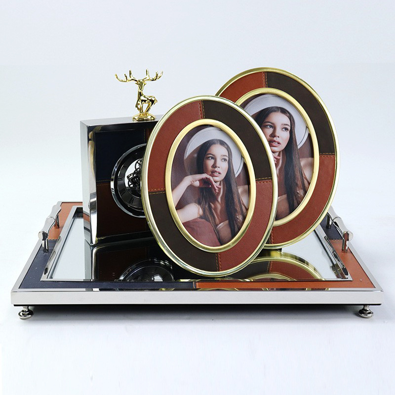 Creative metal photo frame