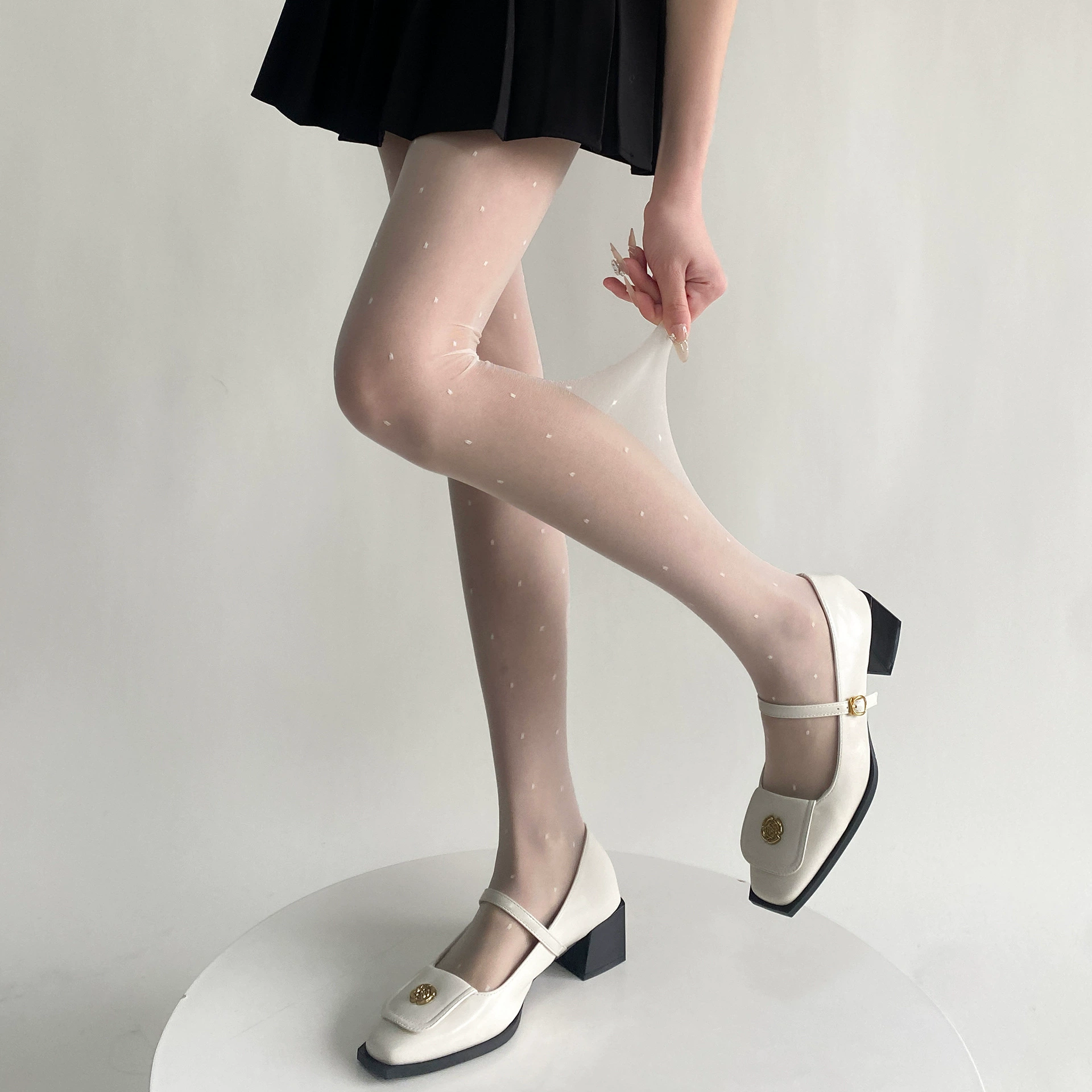 Чулки (жен.) core-silk twisted, супертонкие полупрозрачные колготы с мелким горошком и сердечками