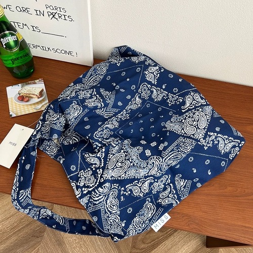 Japanese and Korean literary floral canvas bag shoulder bag large capacity commuting versatile casual shopping bag student tote bag