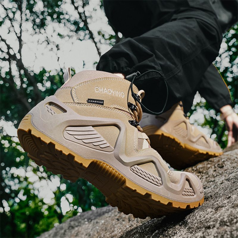 2024 botas Martin de otoño alto estilo británico botas de herramientas retrógradas impermeables para hombres botas de montaña del desierto comercio exterior transfronterizo