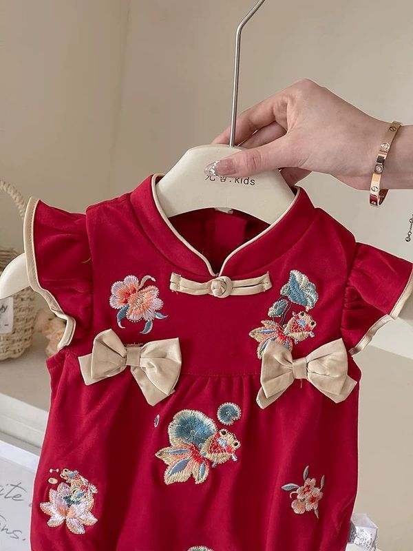 夏の新スタイルの幼児服、中国風の女の赤ちゃんハイハイ服、満月と百日用の薄いベビー服|undefined