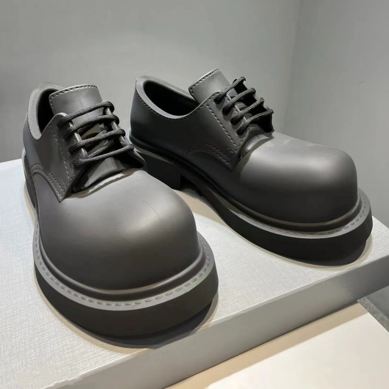 Herren- und Damenlederschuhe für Frühjahr und Sommer 2024, mit Schnürung, runden Zehen, hohen Absätzen und niedrigem, dickem Design_voghion.com