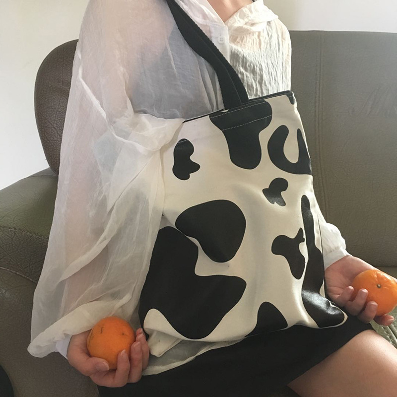 Japanese Style Cute Cow Hand Canvas Bag Simple All-match Artistic Ins Shoulder Bag Women's Chic Student Shopping Bag Japanese Style Cute Cow Hand Canvas Bag Simple All-match Artistic Ins Shoulder Bag Women's Chic Student Shopping Bag