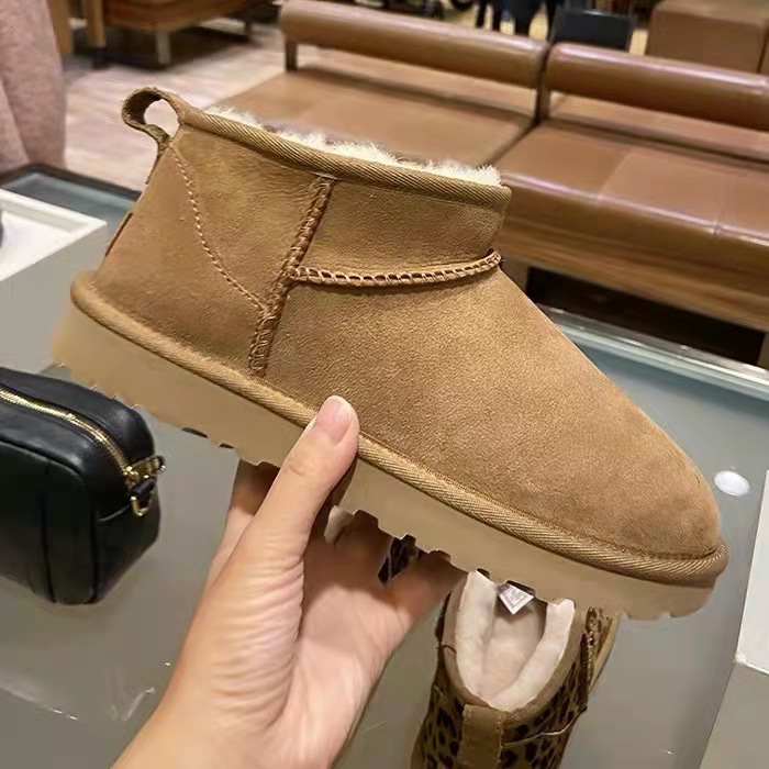 허난 상포 마을 양가죽 한 눈 부츠 여자 겨울 2024 새로운 따뜻한 두꺼운 남자의 짧은 튜브 두꺼운 바닥 기모