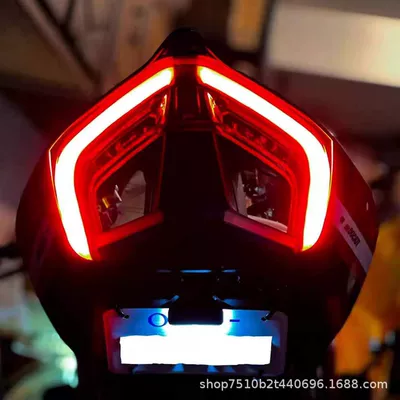 Lamp eyebrow V2 Streetfighter Rear Tail Light