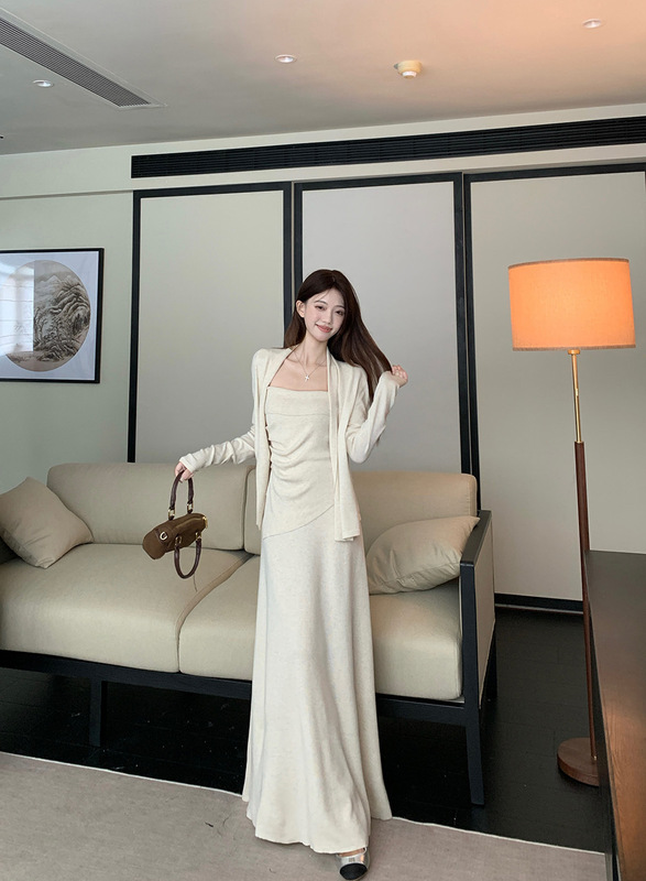 温柔风抹胸褶皱背心长袖开衫外套高腰半身裙女2025秋季新款套装潮|undefined