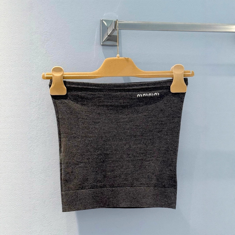 Nanyou 25% Wool Summer Short Women's Intarsia Knit Top with Logo, New Letter Design, Slim Fit Tube Top