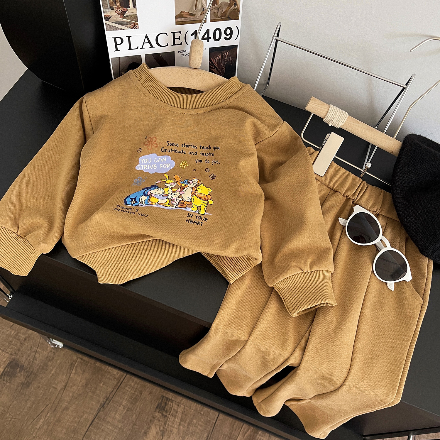 2023 autumn new Korean style girls' printed long sleeved children's round neck sweatshirt two-piece set, 23337_voghion.com