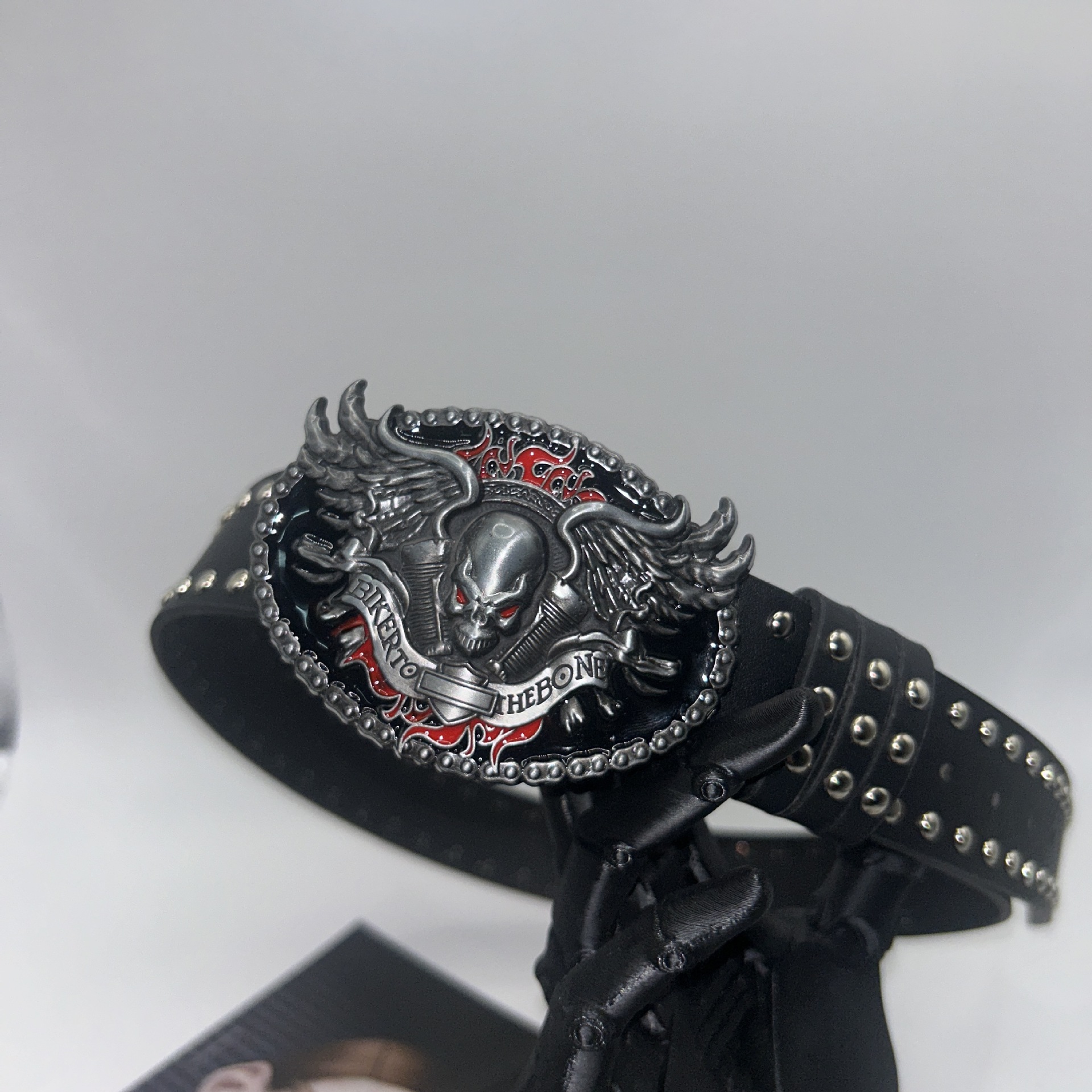 Poker Totenkopf Handschuh Nieten Gürtel Herren Universal Dekoration Gürtel für Röcke Jeans Ledergürtel Punk Style Gürtel