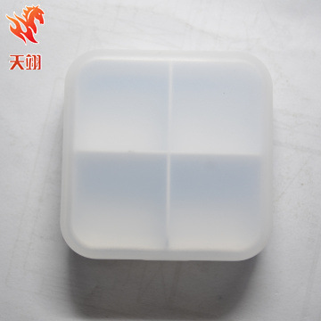 厂家直销 塑料新料 表面无十字 可印客户自己LOGO迷你塑料4格药盒