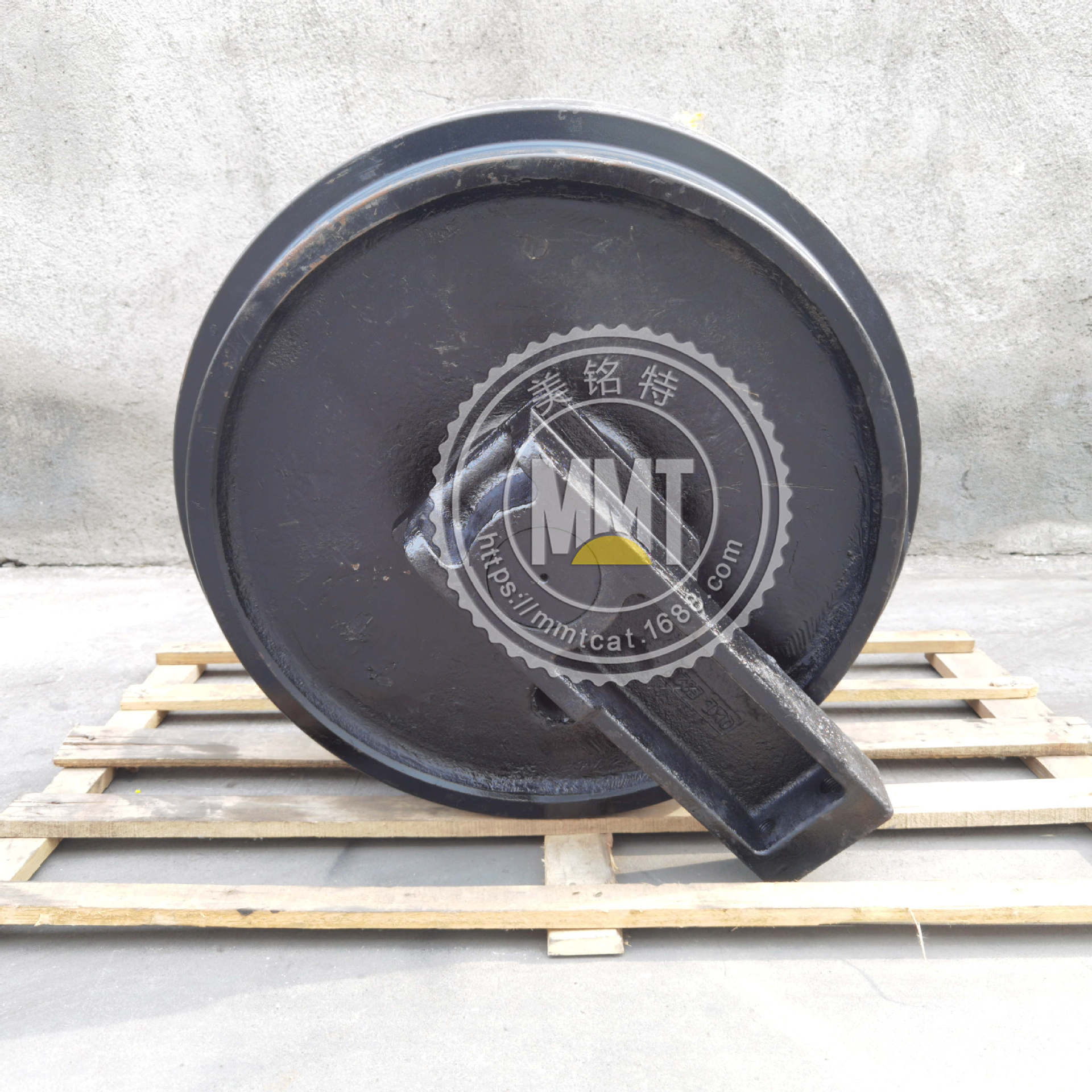 供应CAT卡特148-3730推土机D11R IDLER引导轮1483730工程机械D11N