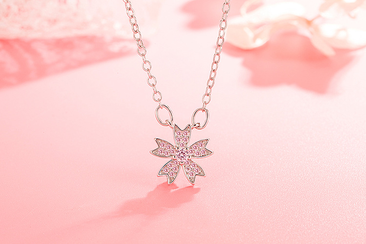 Korean version of petal cherry blossom necklace pink zircon necklace clavicle chain jewelrypicture3