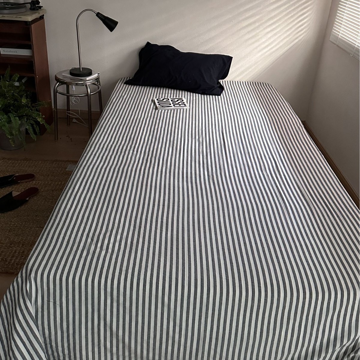 イン無地シンプルな純綿シングルピースベッドシーツ純綿シングルピースキルト 1.8 ボックスシーツマットレスプロテクターベッドカバー卸売