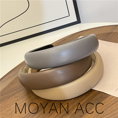 The Must-Have Korean Style Versatile Retro Soft Leather Foam Headband for Elevating Your Crown Top, Adding Elegance for Outdoor Use - For Women