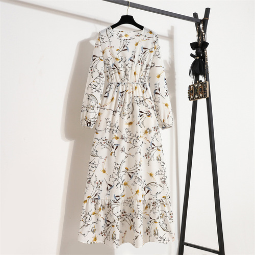 Women's Spring High-Waist Long-Sleeve Dress with Vintage Chiffon Floral Print Round Neck High-Waist Slimming Long Dress
