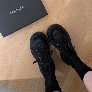 �F؛7CM���ߴ��^Ӣ���WԺСƤЬ�r�ִ�A�^ʮ�ֻ���׷���ЬŮ��