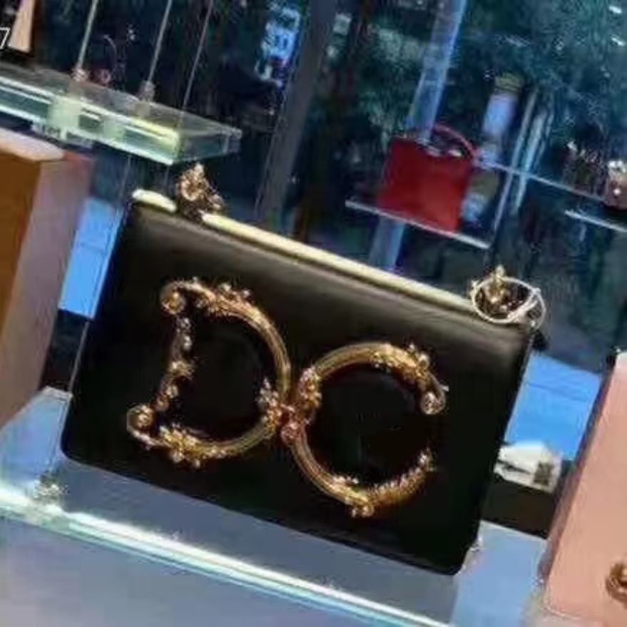 D-Brand 2025 New Cross-Border Luxury Texture Banquet Small Square Bag For Women Fashion Versatile Chain Shoulder Crossbody Bag - Thumbnail 8