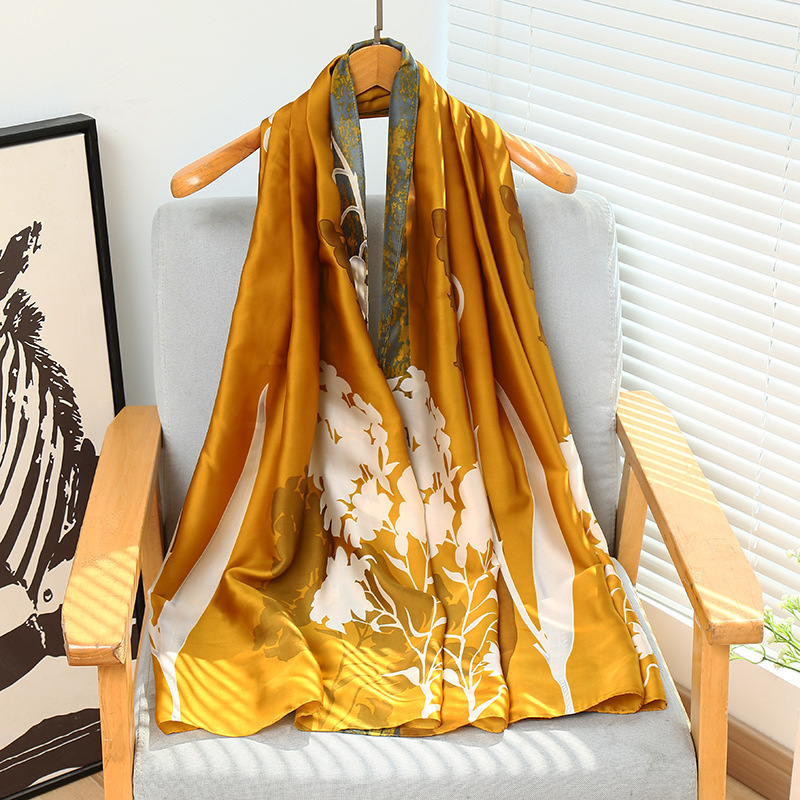 2025 New Summer Silk Scarf Women's Li Brocade Satin Printed Long Thin Shawl Outer Decorative Scarf Beach Towel 2025 New Summer Silk Scarf Women's Li Brocade Satin Printed Long Thin Shawl Outer Decorative Scarf Beach Towel